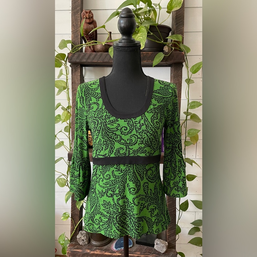 Rafaella: Green and Black Soft Blouse with 3/4 Sleeves